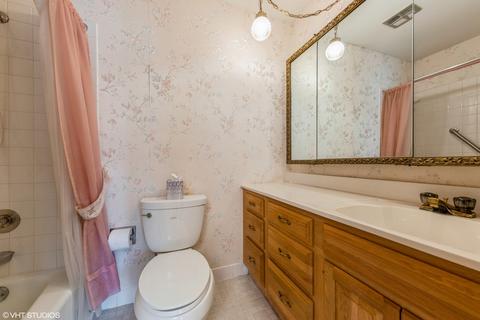 2 Pepperell On Asbury, Rolling Meadows, IL 60008 photo 8