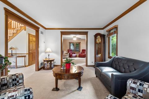 950 Stonehaven Dr, Elgin, IL 60124 photo 13