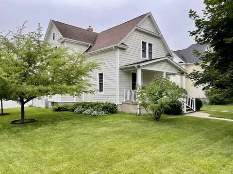 2722 5th St, Peru, IL 61354 photo 2
