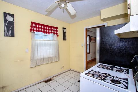 1784 Pratt St, Des Plaines, IL 60018 photo 15