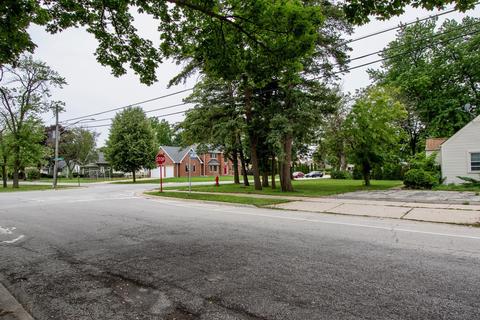 1784 Pratt St, Des Plaines, IL 60018 photo 5