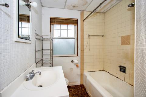 1784 Pratt St, Des Plaines, IL 60018 photo 22