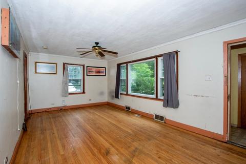 1784 Pratt St, Des Plaines, IL 60018 photo 12