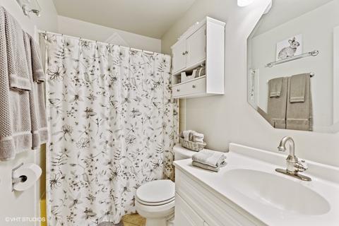 970 W Firestone Dr, Hoffman Estates, IL 60192 photo 16