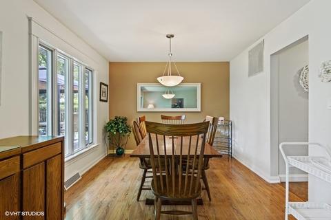 970 W Firestone Dr, Hoffman Estates, IL 60192 photo 9