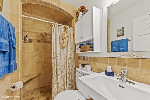 970 W Firestone Dr, Hoffman Estates, IL 60192 photo 13