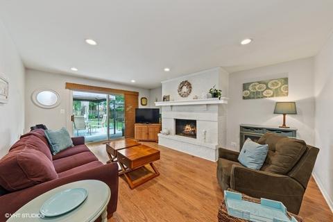 970 W Firestone Dr, Hoffman Estates, IL 60192 photo 10