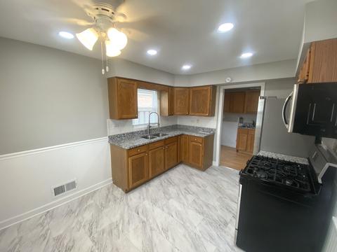 7705 Massasoit Ave, Burbank, IL 60459 photo 9