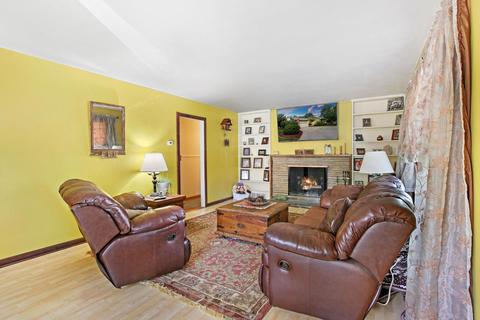 311 Hamilton Ave, Elgin, IL 60123 photo 3
