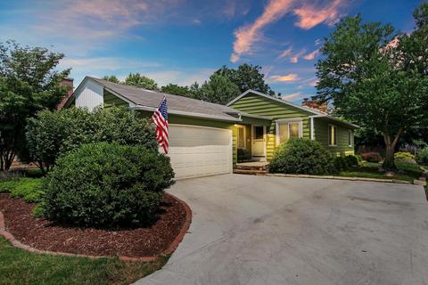311 Hamilton Ave, Elgin, IL 60123 photo 2