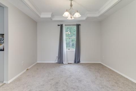 24 Edgewood Ct, Bloomington, IL 61701 photo 5
