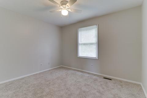 24 Edgewood Ct, Bloomington, IL 61701 photo 20