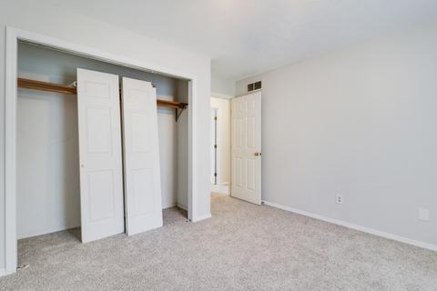 24 Edgewood Ct, Bloomington, IL 61701 photo 21