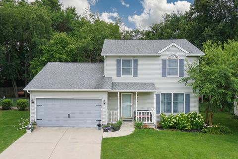 24 Edgewood Ct, Bloomington, IL 61701 photo 1