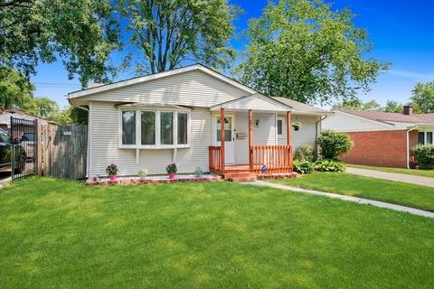 758 N Green Dr, Wheeling, IL 60090 photo 4