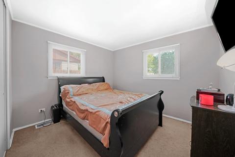758 N Green Dr, Wheeling, IL 60090 photo 13