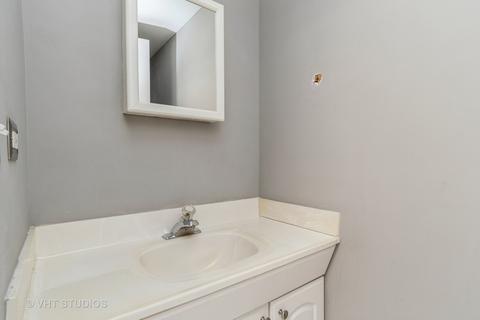 255 Gregory St #6, Aurora, IL 60504 photo 11