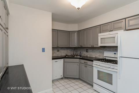 255 Gregory St #6, Aurora, IL 60504 photo 2