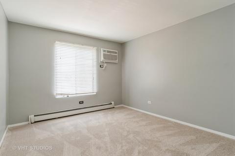 255 Gregory St #6, Aurora, IL 60504 photo 8