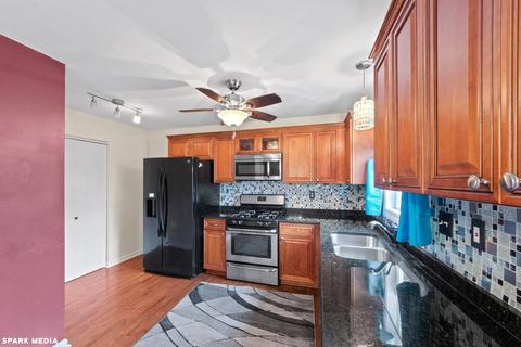 10 Dan Ireland Dr, Plainfield, IL 60585 photo 6