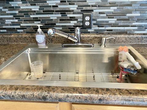 911 W Eureka St, Braidwood, IL 60408 photo 5
