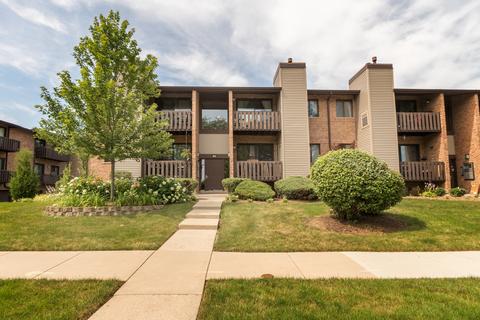 334 Sheridan Dr #1B, Willowbrook, IL 60527 photo 3