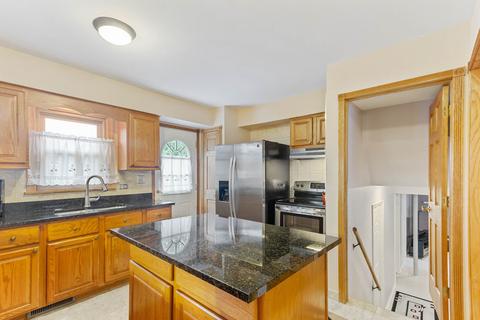 38 E Armitage Ave, Addison, IL 60101 photo 7