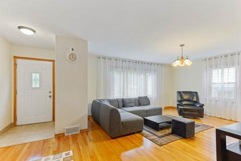 38 E Armitage Ave, Addison, IL 60101 photo 4