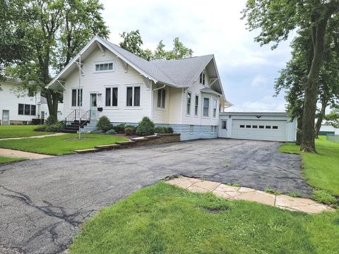 315 E 4th St, Gridley, IL 61744 photo 1