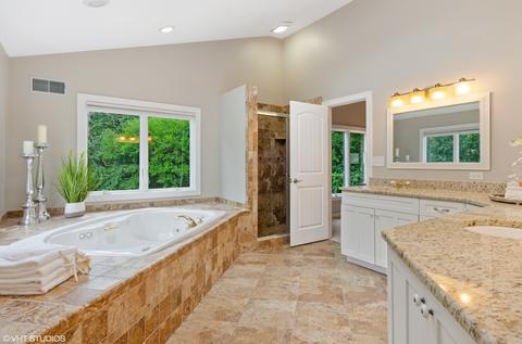2 S514 Arrowhead Dr, Wheaton, IL 60189 photo 19