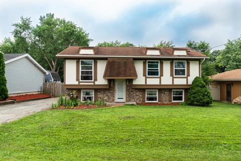 528 Kingston Blvd, Mchenry, IL 60050 photo 1