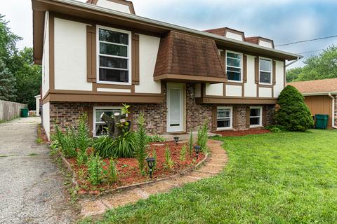 528 Kingston Blvd, Mchenry, IL 60050 photo 2
