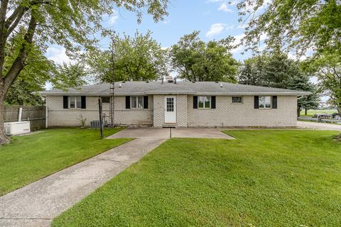 315 W Eagle Lake Rd, Beecher, IL 60401 photo 3