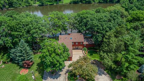 2569 N Oak Ridge Dr, Kankakee, IL 60901 photo 1