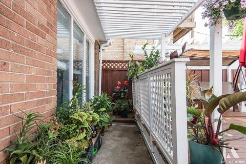 6024 N Artesian Ave, Chicago, IL 60659 photo 24