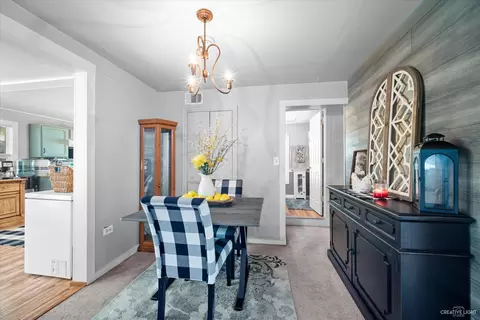 414 E Clark St, Plano, IL 60545 photo 9