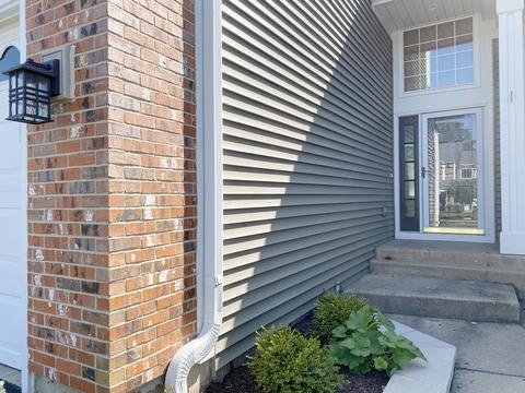 357 Persimmon Ct, Bartlett, IL 60103 photo 3