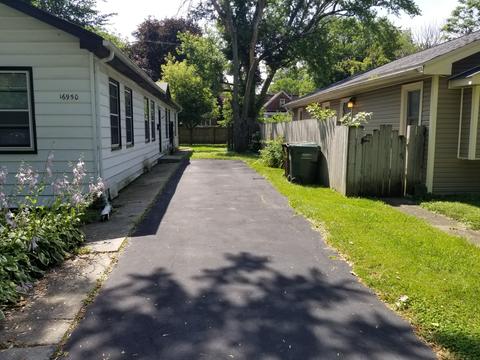 16950 Crane Ave, Hazel Crest, IL 60429 photo 2