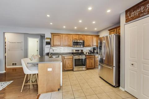412 Spaulding Rd, Bartlett, IL 60103 photo 8