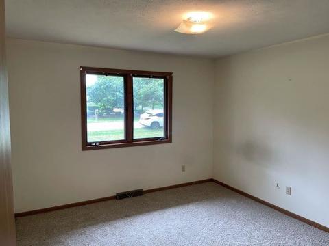 11262 Edgemere Ter, Roscoe, IL 61073 photo 14