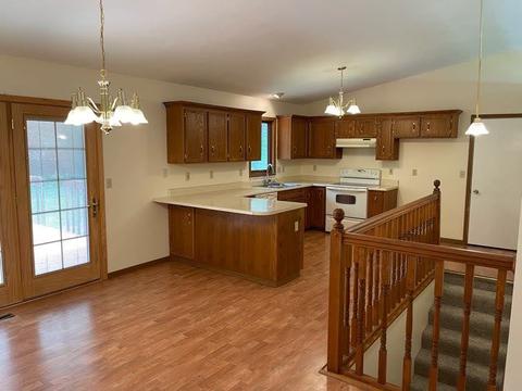11262 Edgemere Ter, Roscoe, IL 61073 photo 6
