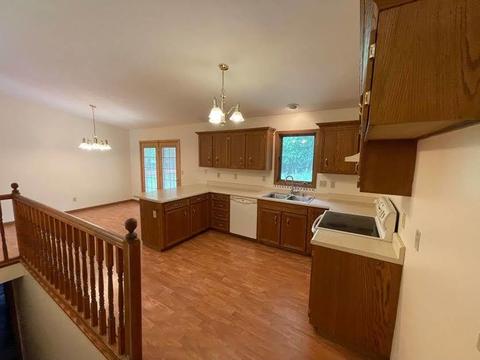 11262 Edgemere Ter, Roscoe, IL 61073 photo 10