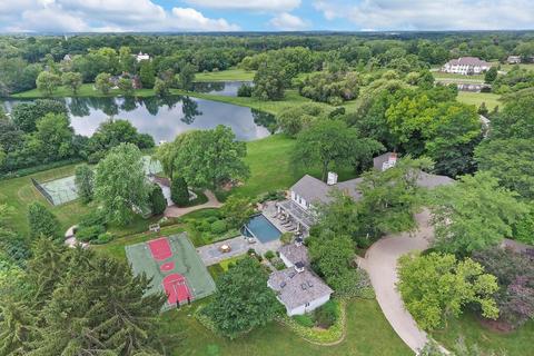 415 Caesar Dr, Barrington Hills, IL 60010 photo 1