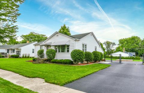 723 Elliott St, Beecher, IL 60401 photo 2