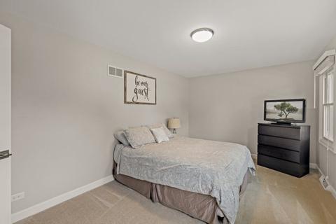 1291 W Bauer Rd, Naperville, IL 60563 photo 24