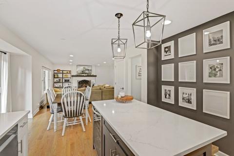 1291 W Bauer Rd, Naperville, IL 60563 photo 17