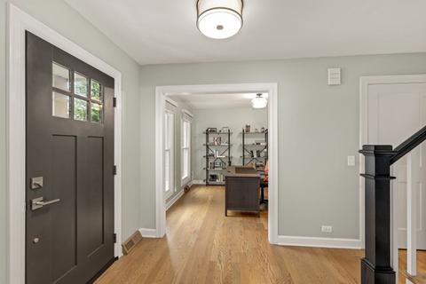 1291 W Bauer Rd, Naperville, IL 60563 photo 2