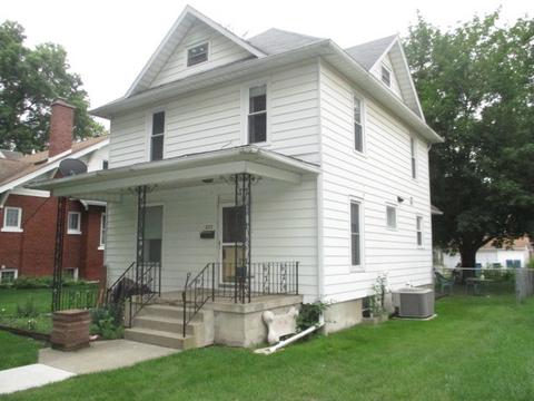 829 S Evergreen Ave, Kankakee, IL 60901 photo 1