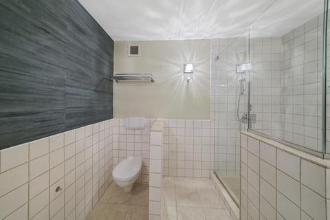 110 E Delaware Pl #1901, Chicago, IL 60611 photo 19