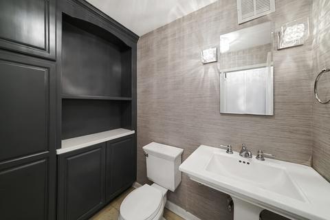 110 E Delaware Pl #1901, Chicago, IL 60611 photo 13